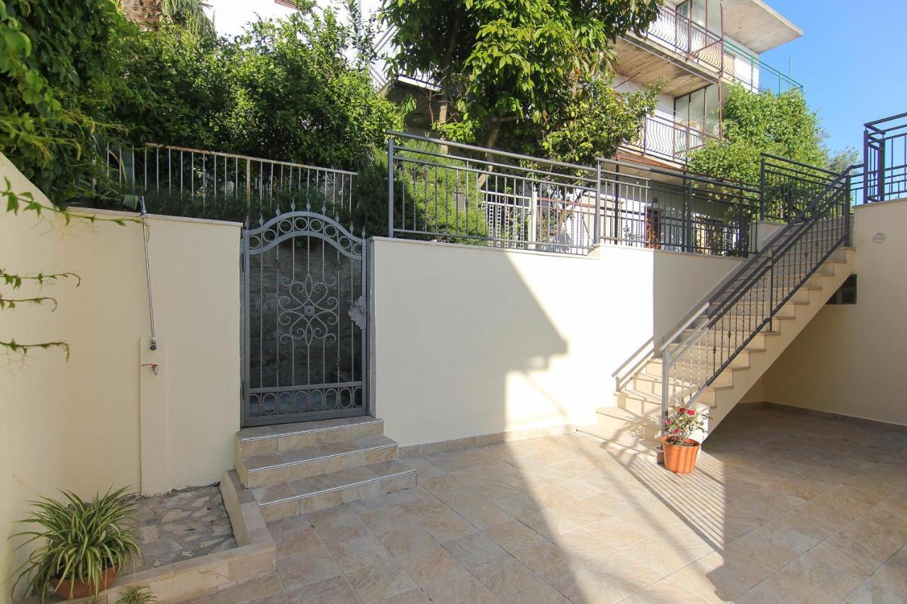 Apartments Villa Alex 波达卡 外观 照片